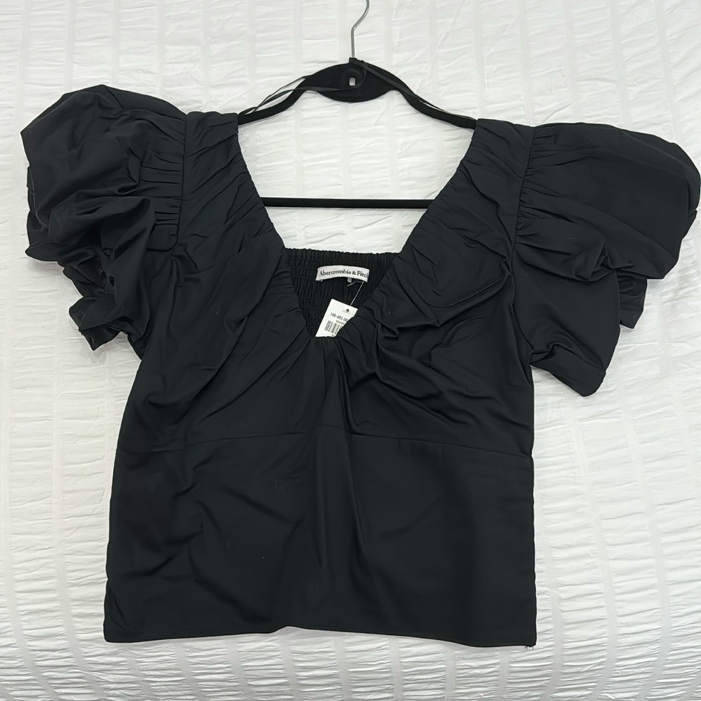 New with tags Abercrombie & Fitch blouse